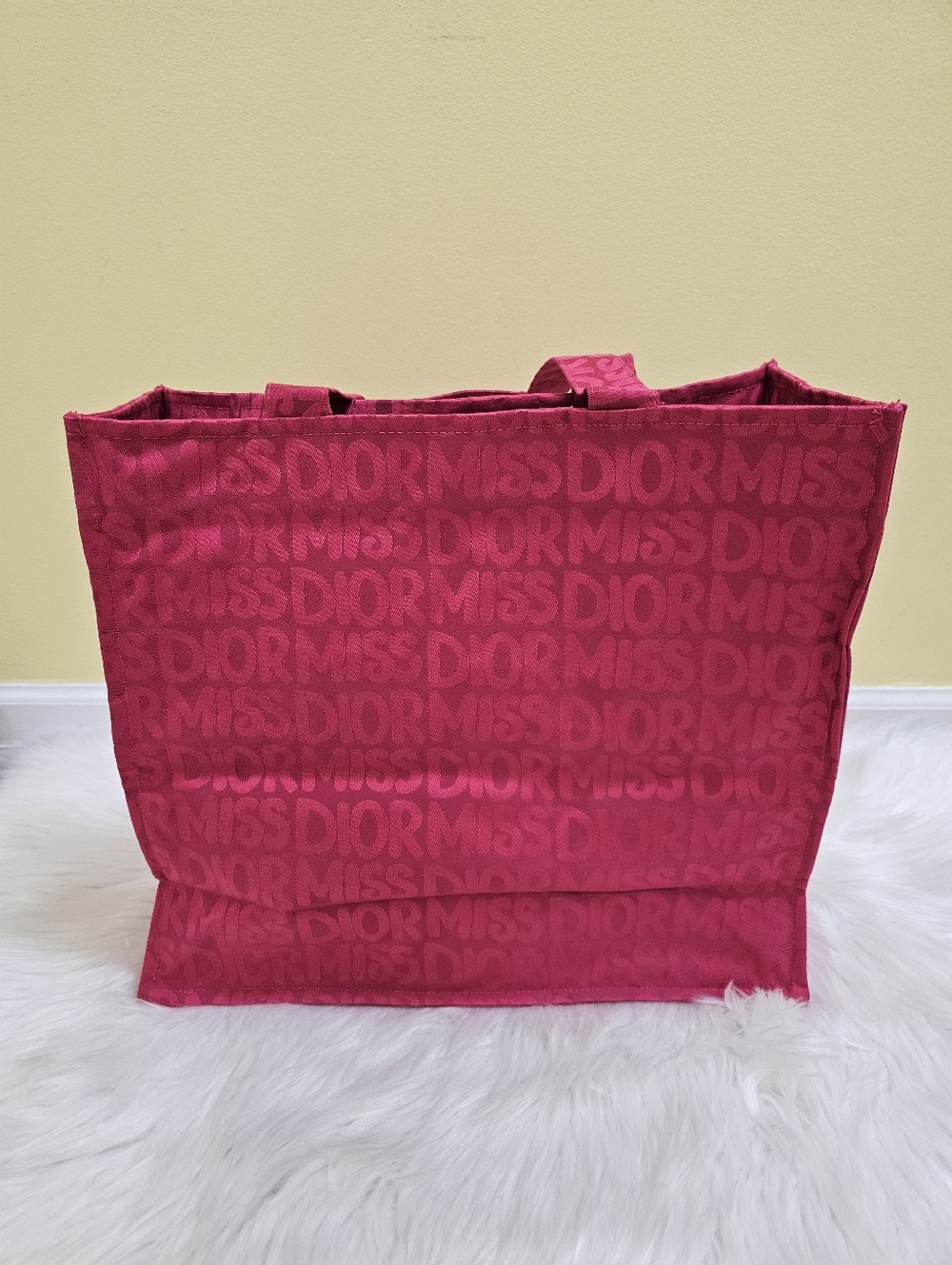 New Miss Dior Beauty Tote Bag Exclusive + matching makeup pouch - Picture 5 of 16